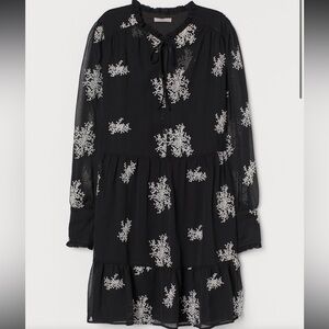 H&M Black and White Sundress with Bishop Sleeves size S used in good condition